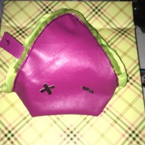 Sludge Dragon's head clutch by Franky Doodlez